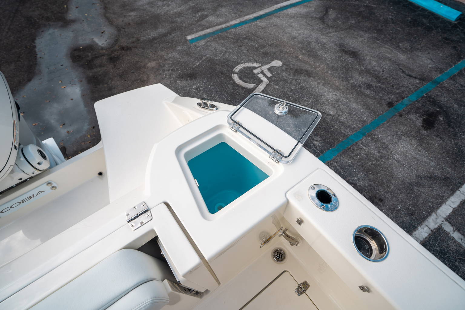 New 2025 Cobia 240 DC #E007 image 14