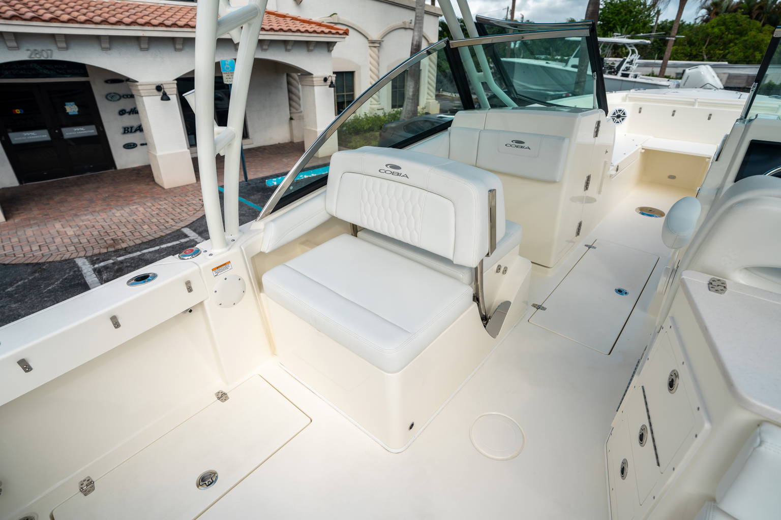 New 2025 Cobia 240 DC #E007 image 18