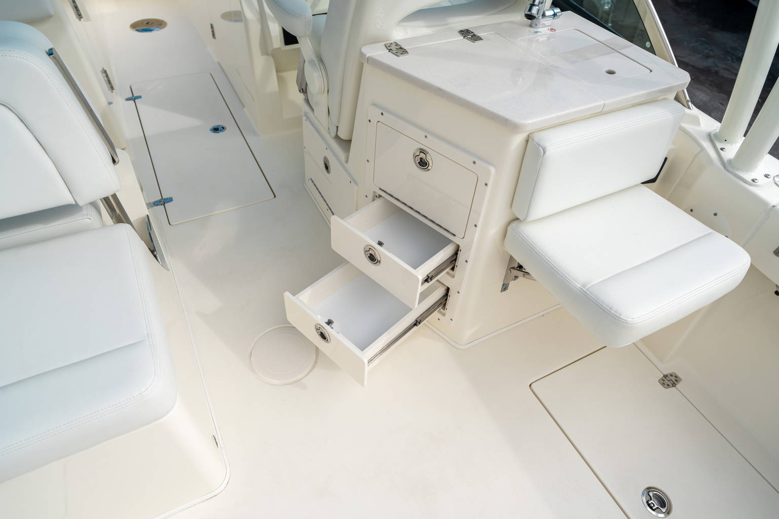 New 2025 Cobia 240 DC #E007 image 19