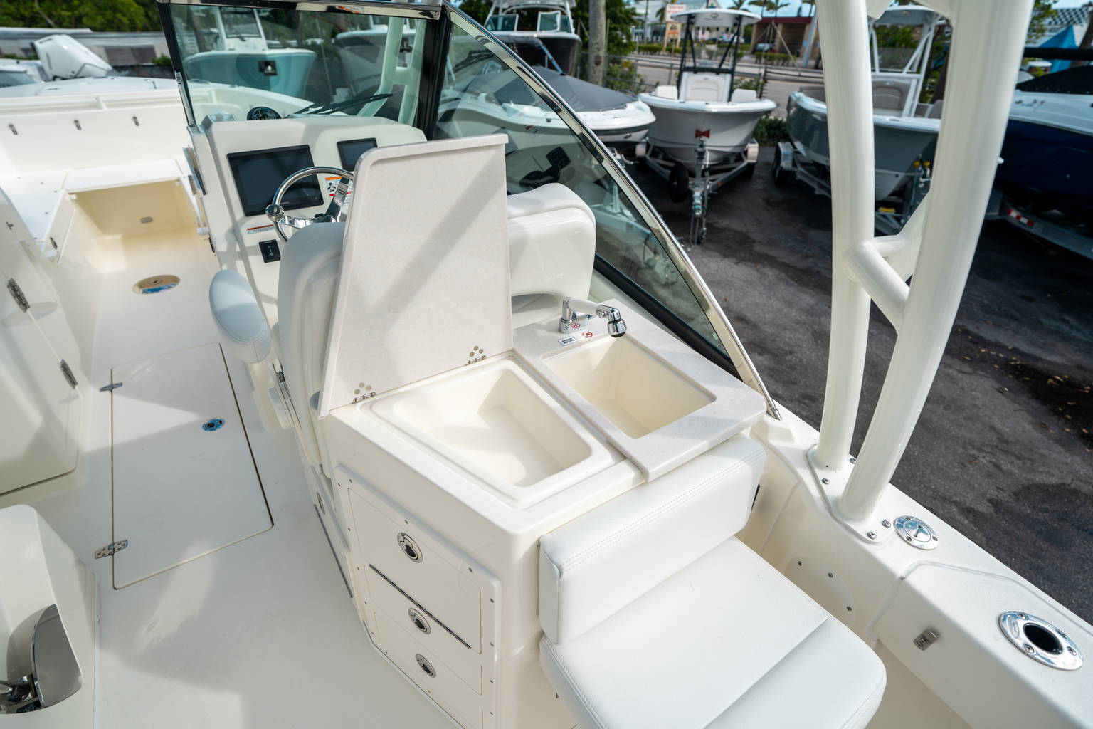 New 2025 Cobia 240 DC #E007 image 21