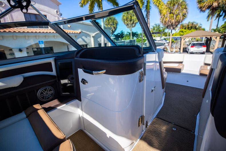 Used 2018 Cobalt 25SC #5037 image 32