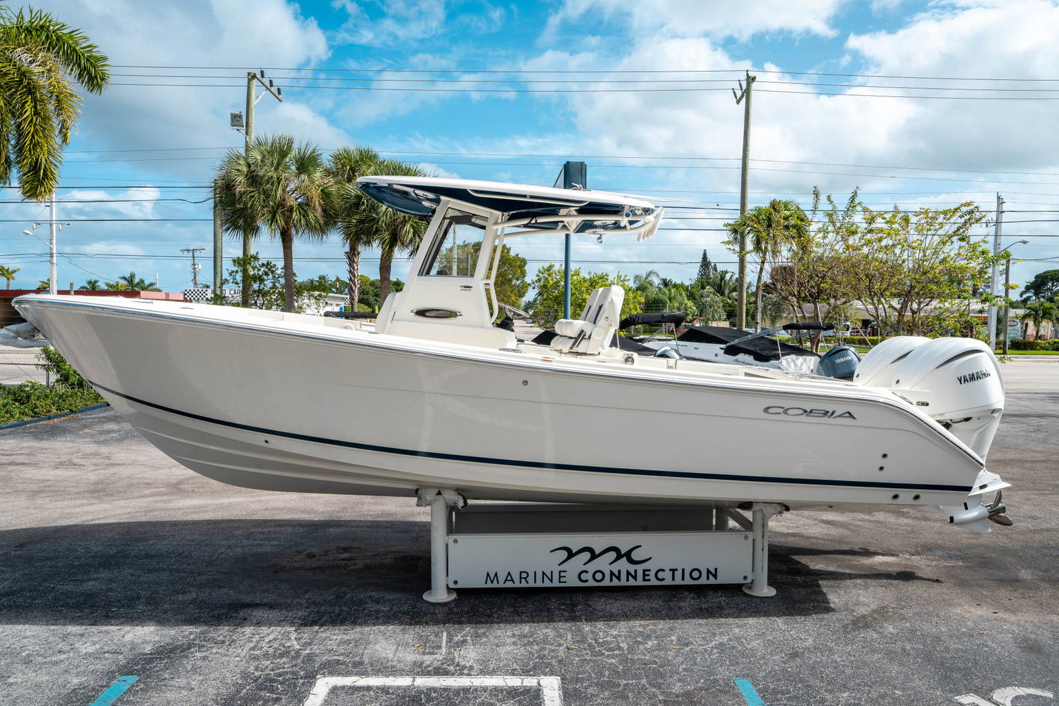 New 2025 Cobia 285 CC Open #K002 image 5