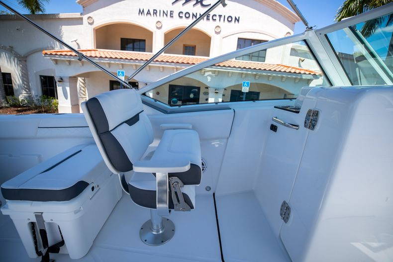 New 2022 Blackfin 232DC #K102 image 25