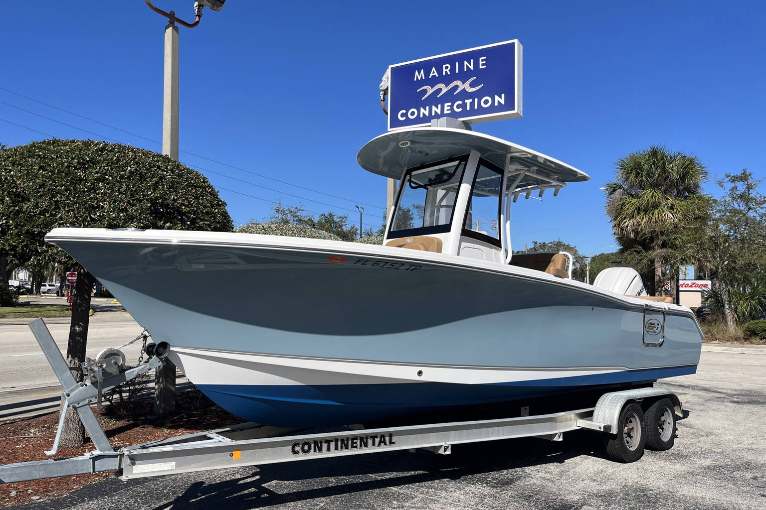 Used 2023 Sea Hunt Ultra 255 SE #0282 image 2