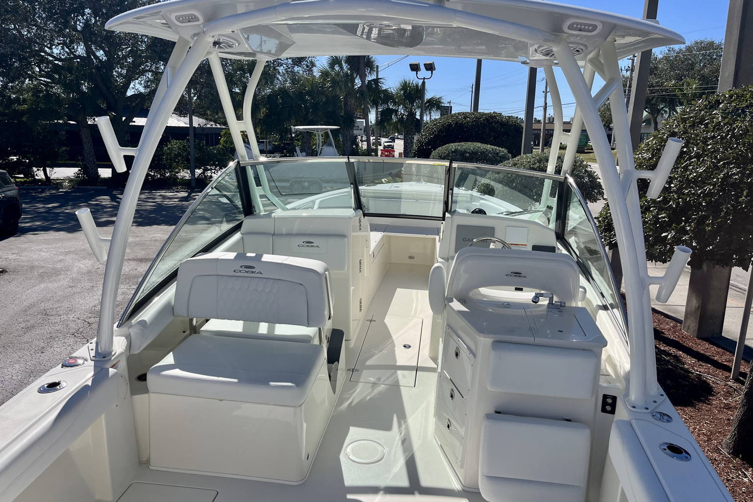 New 2025 Cobia 240 DC #E005 image 9
