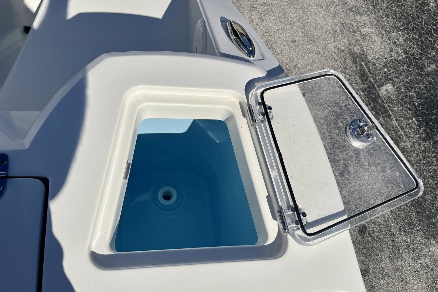 New 2025 Cobia 240 DC #E005 image 33