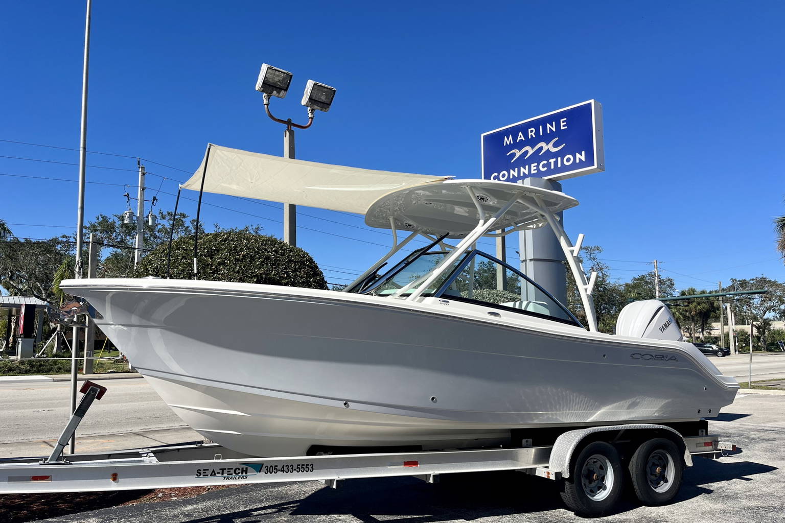 New 2025 Cobia 240 DC #E005 image 37