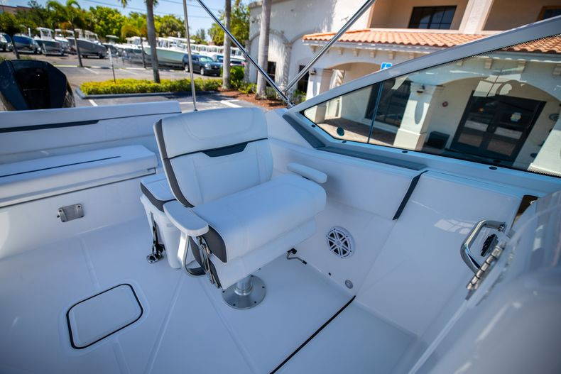 New 2022 Blackfin 232DC #K102 image 26