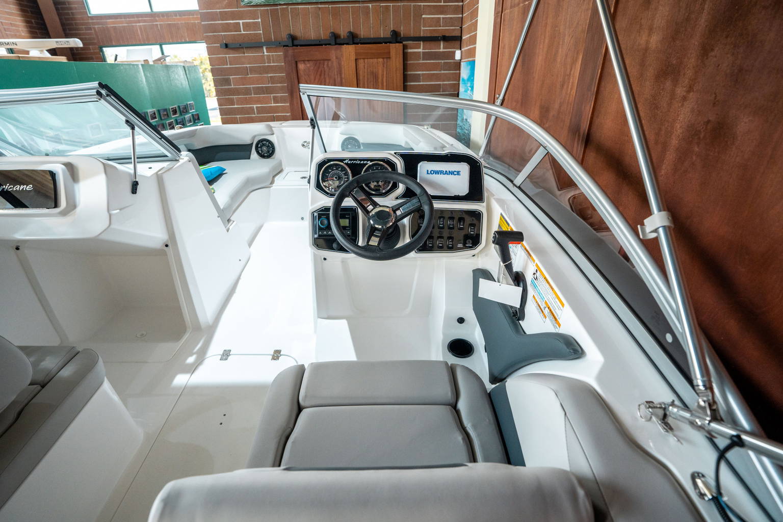 New 2025 Hurricane SunDeck 2050 OB #8494 image 12