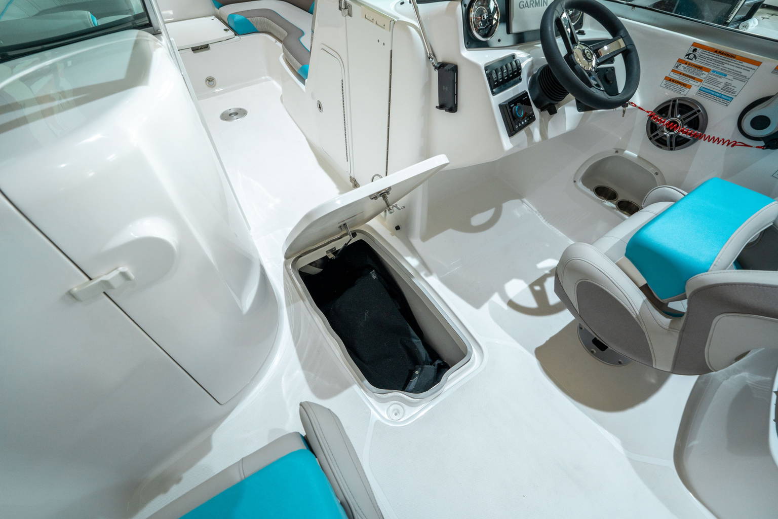 New 2025 Hurricane SunDeck 2486 OB #8511 image 25