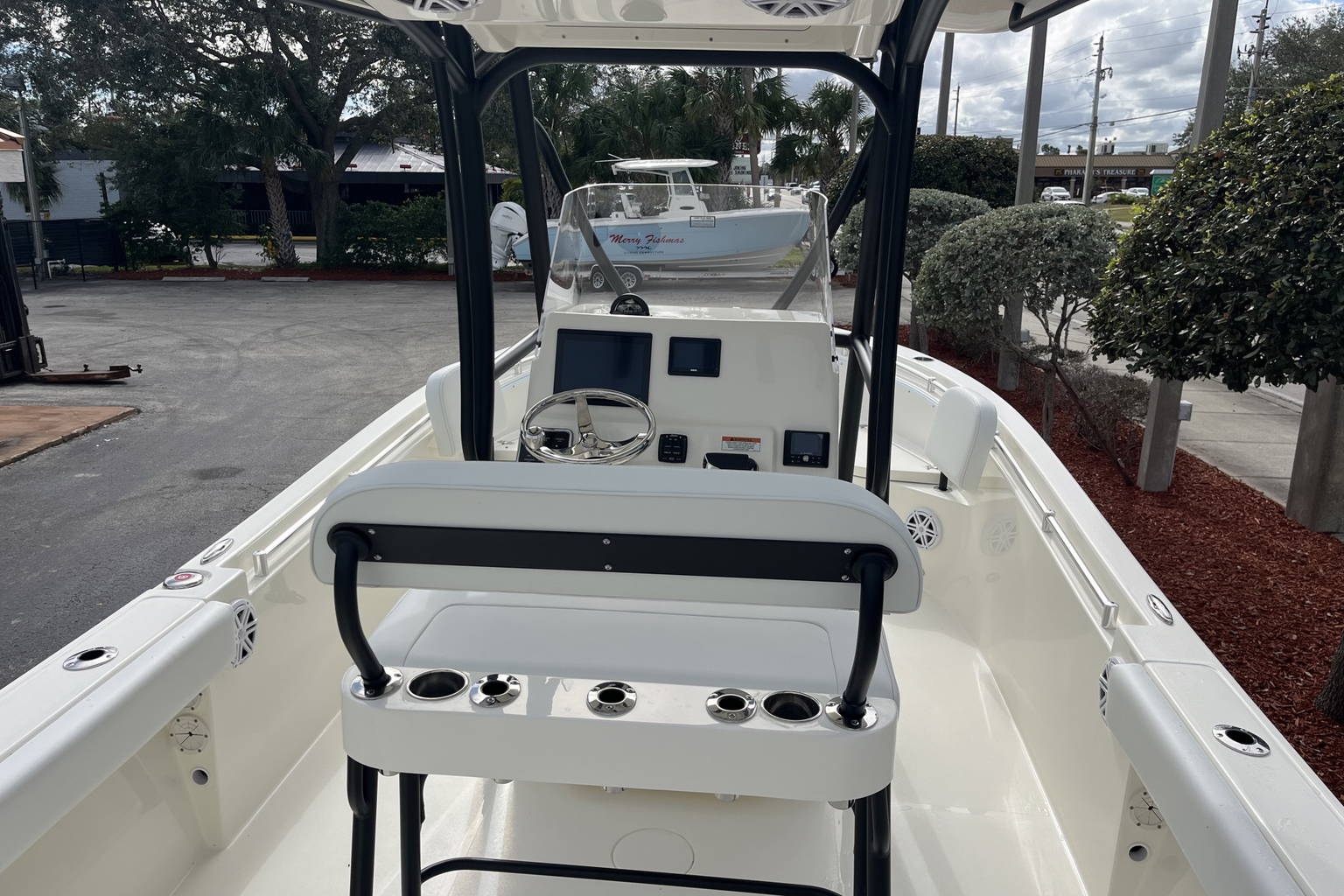 New 2025 Cobia 220 CC #X017 image 9