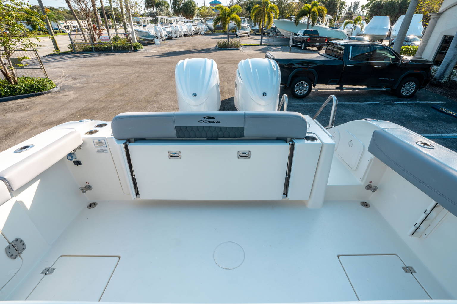 New 2025 Cobia 301 CC #Z010 image 10