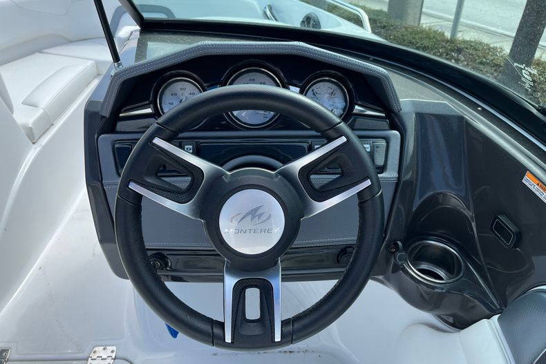 Used 2018 Monterey 224 FS #D965 image 8
