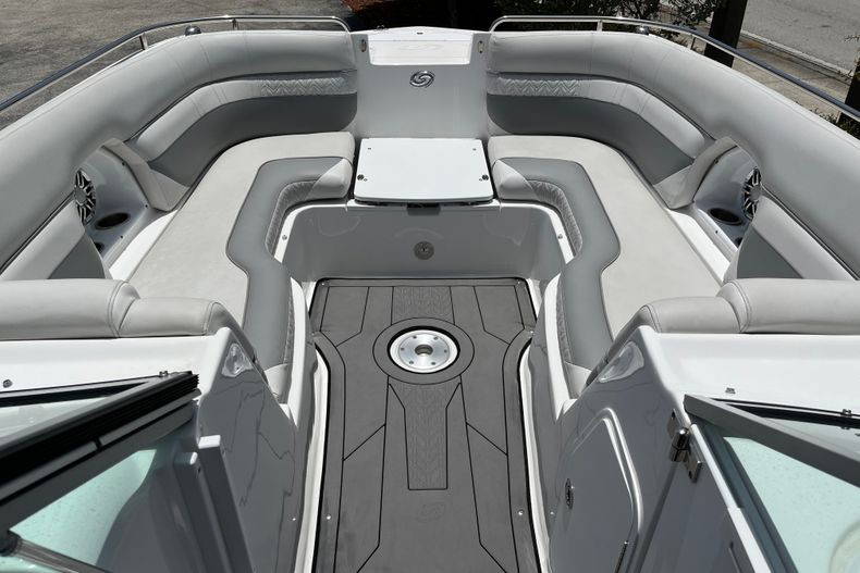 Used 2021 Hurricane SunDeck SD 2486 OB #7641 image 13