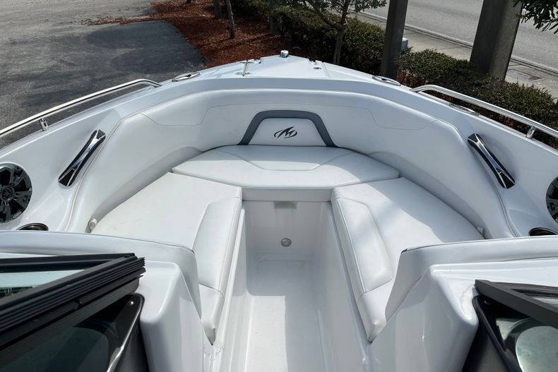 Used 2018 Monterey 224 FS #D965 image 12