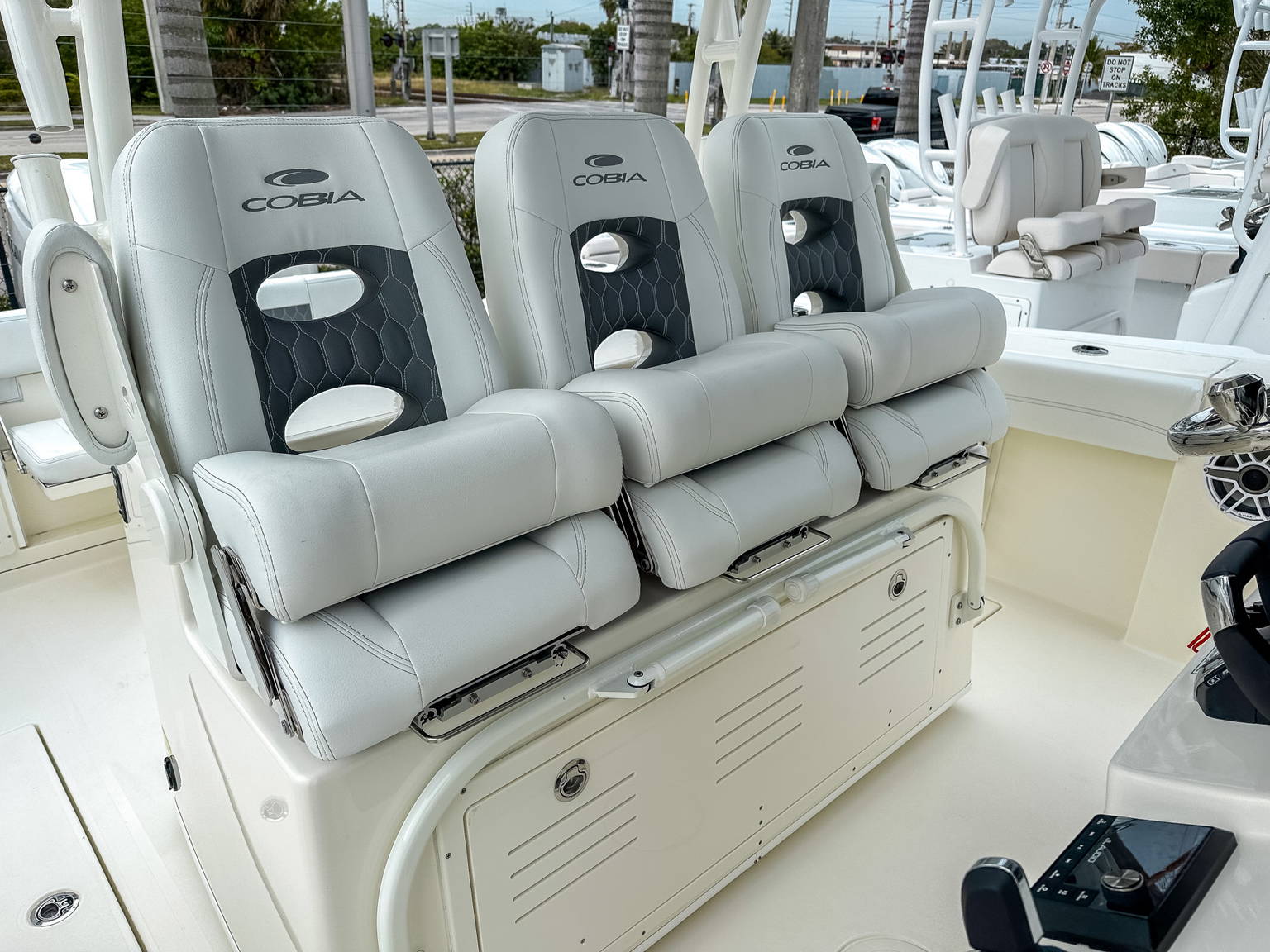 Alternative image of Cobia 350 CC in Stuart, FL