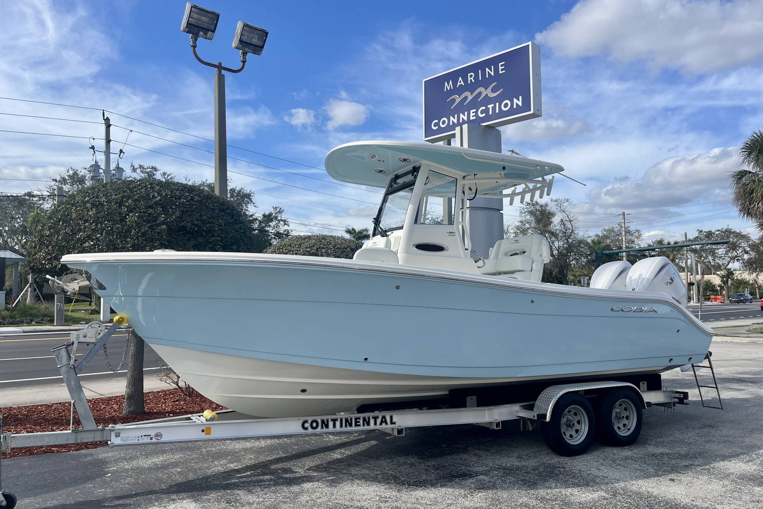 New 2025 Cobia 240 CC #B017 image 1