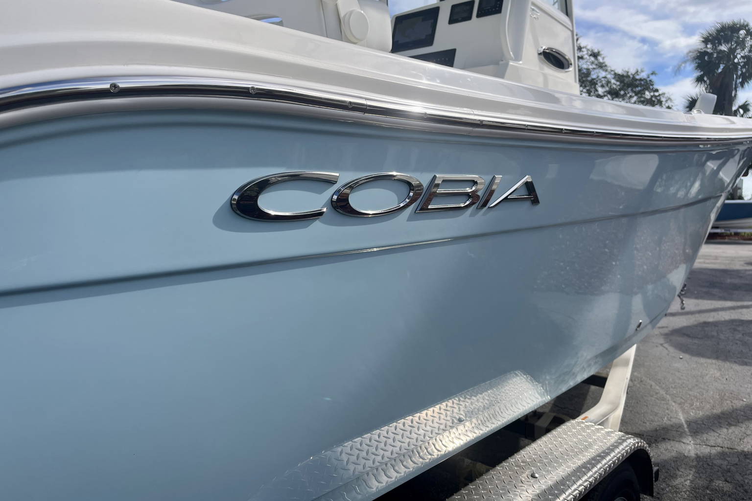 New 2025 Cobia 240 CC #B017 image 7