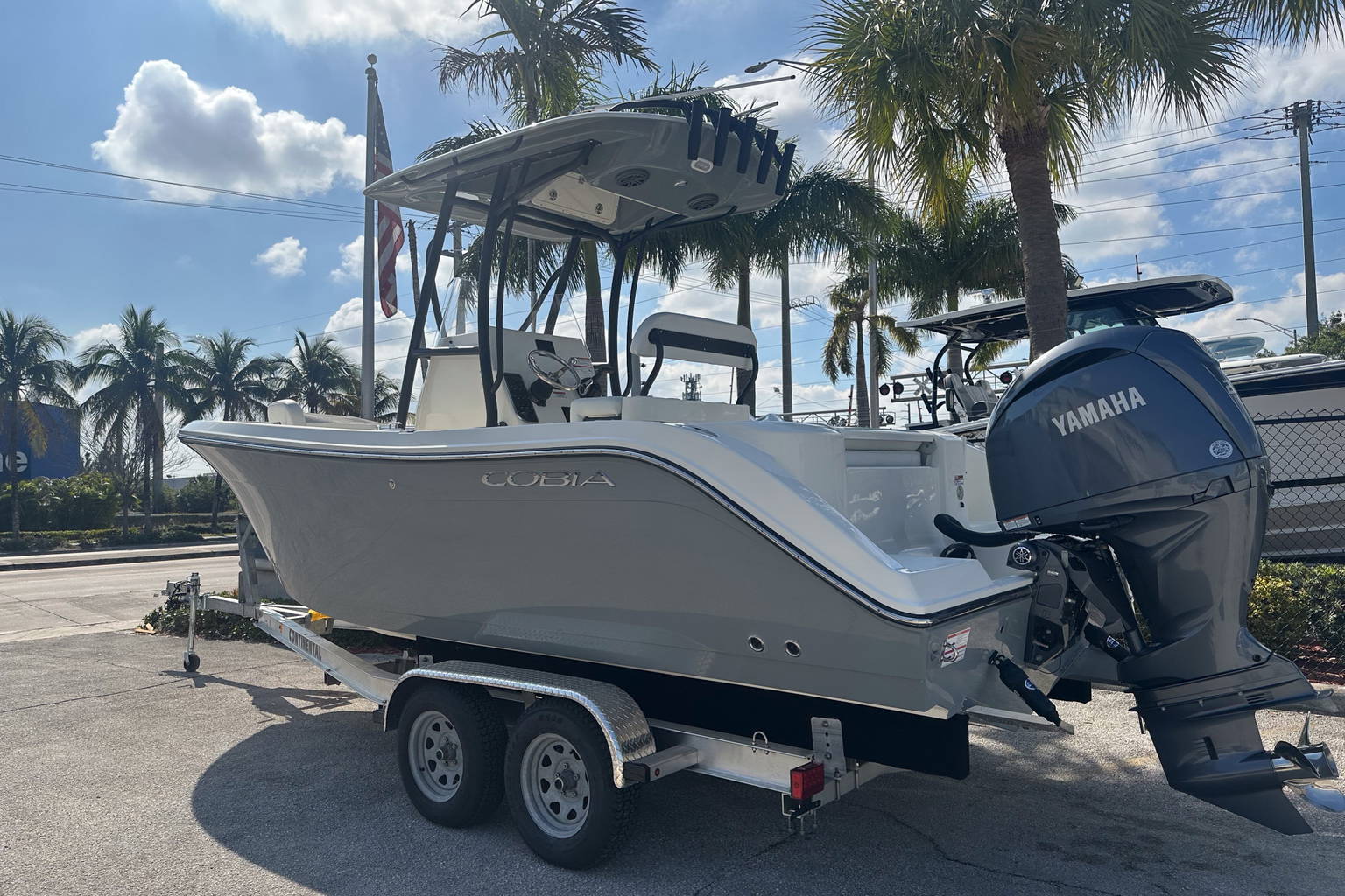 New 2025 Cobia 220 CC #X022 image 4