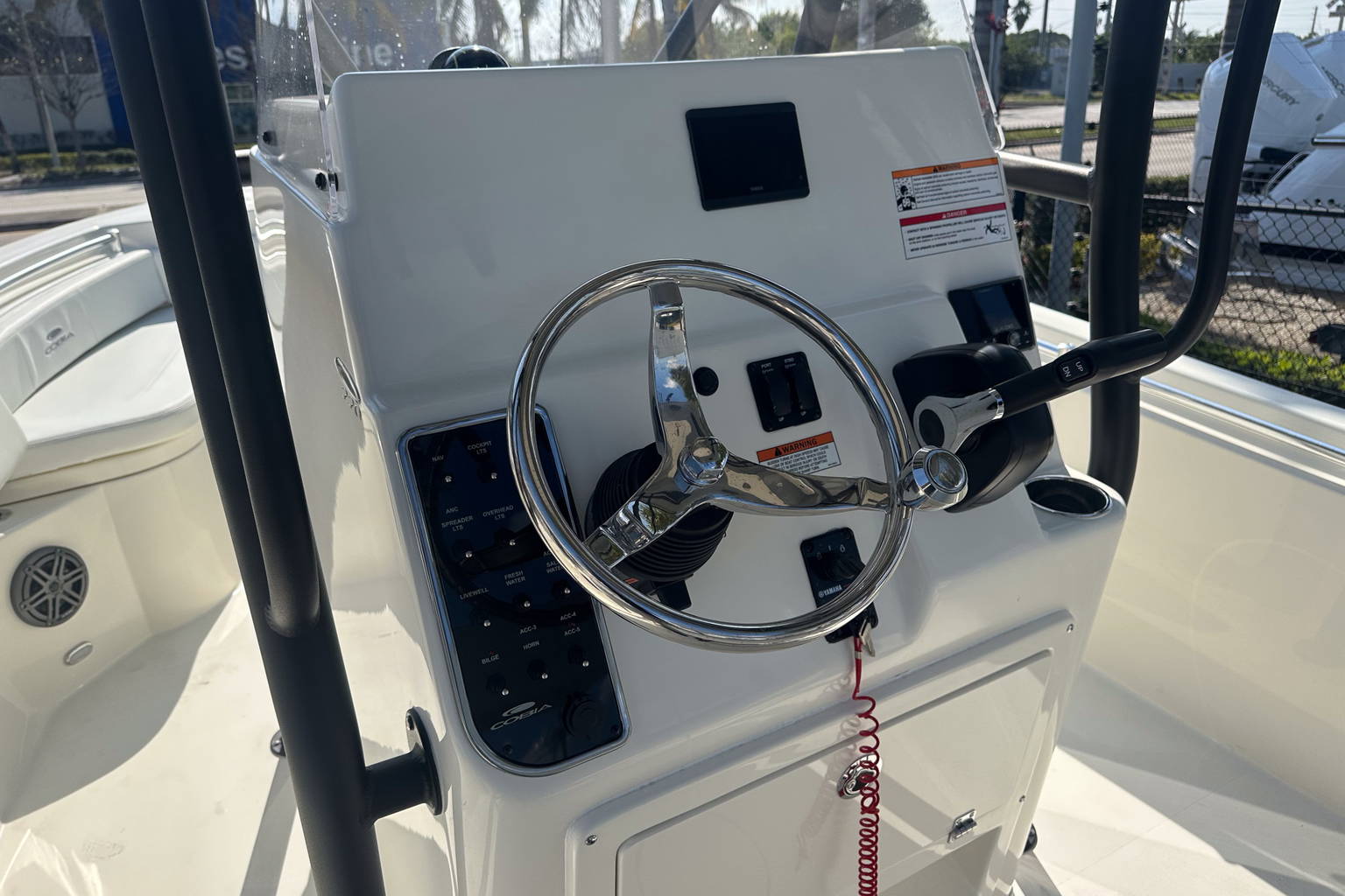 New 2025 Cobia 220 CC #X022 image 10