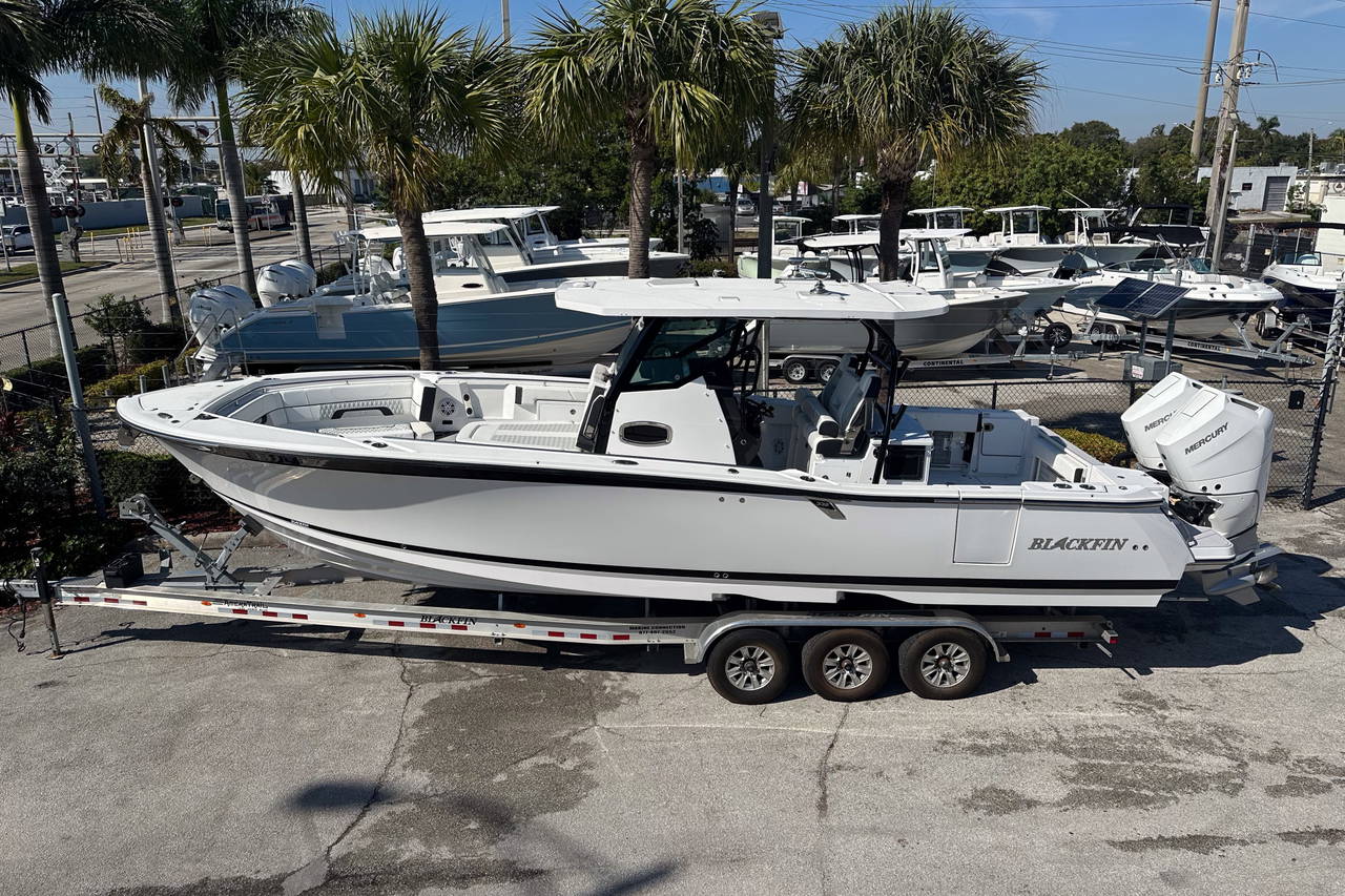 Main image of Blackfin 332CC in West Palm Beach, FL