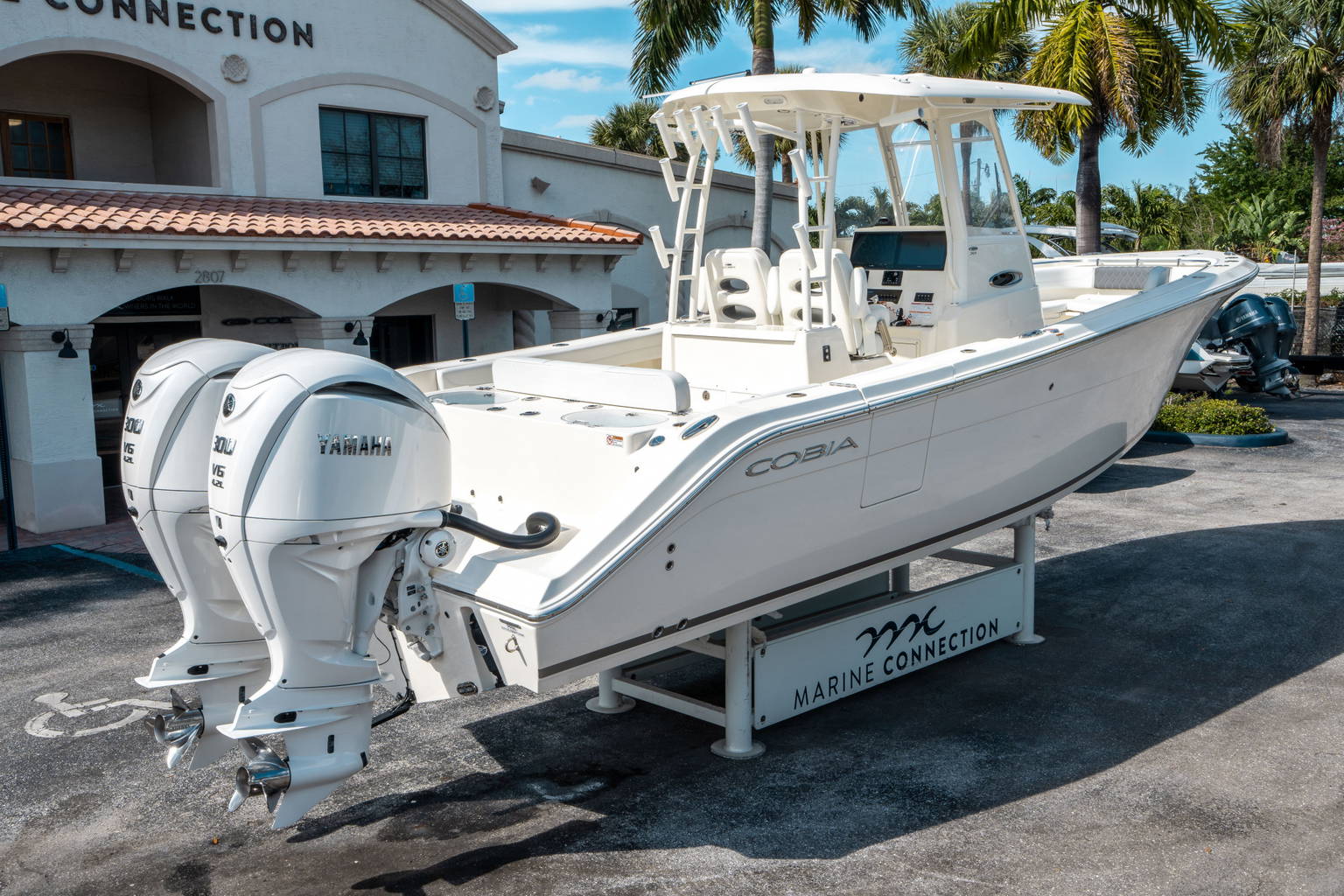 New 2024 Cobia 301 CC #Z029 image 2