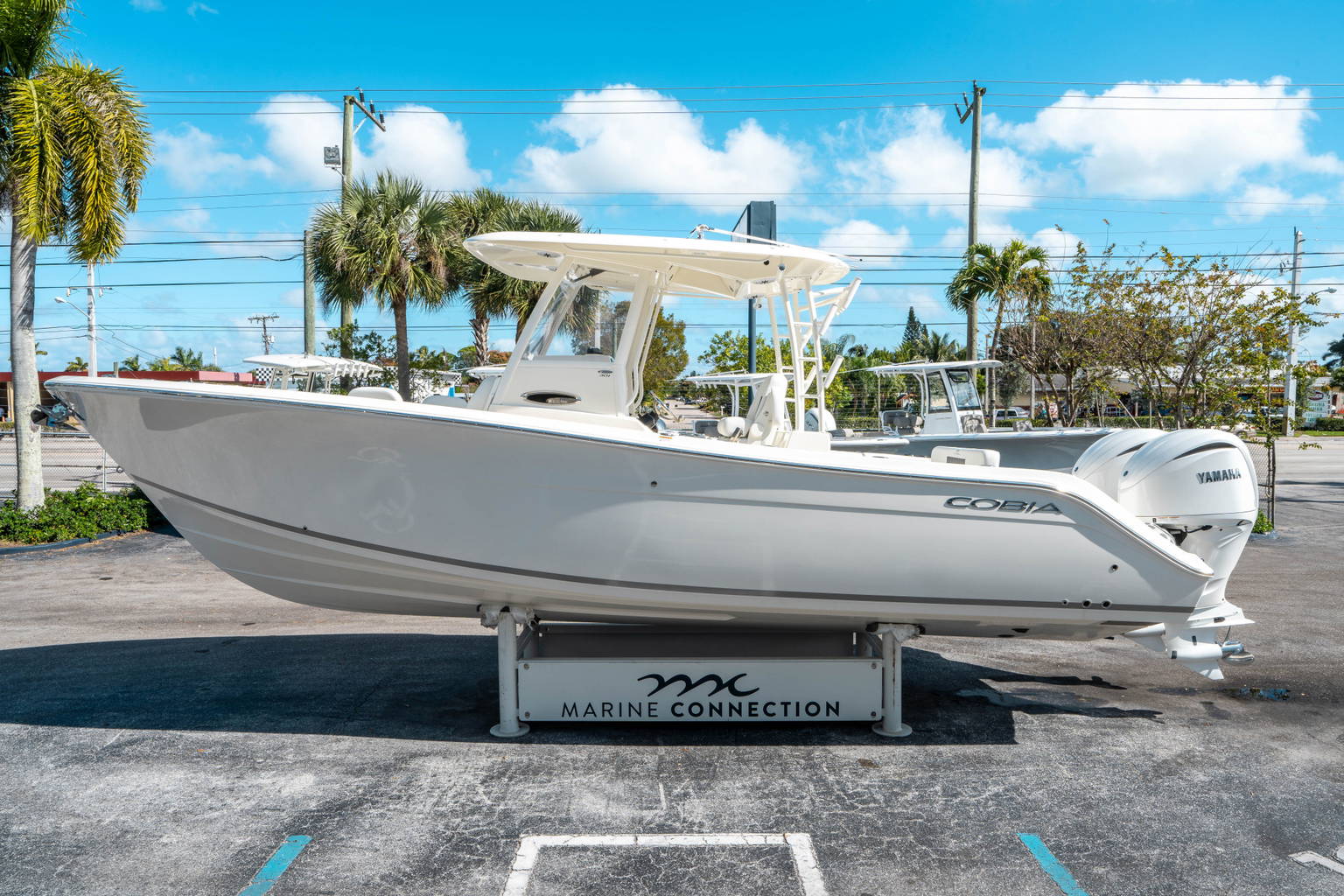 New 2024 Cobia 301 CC #Z029 image 5