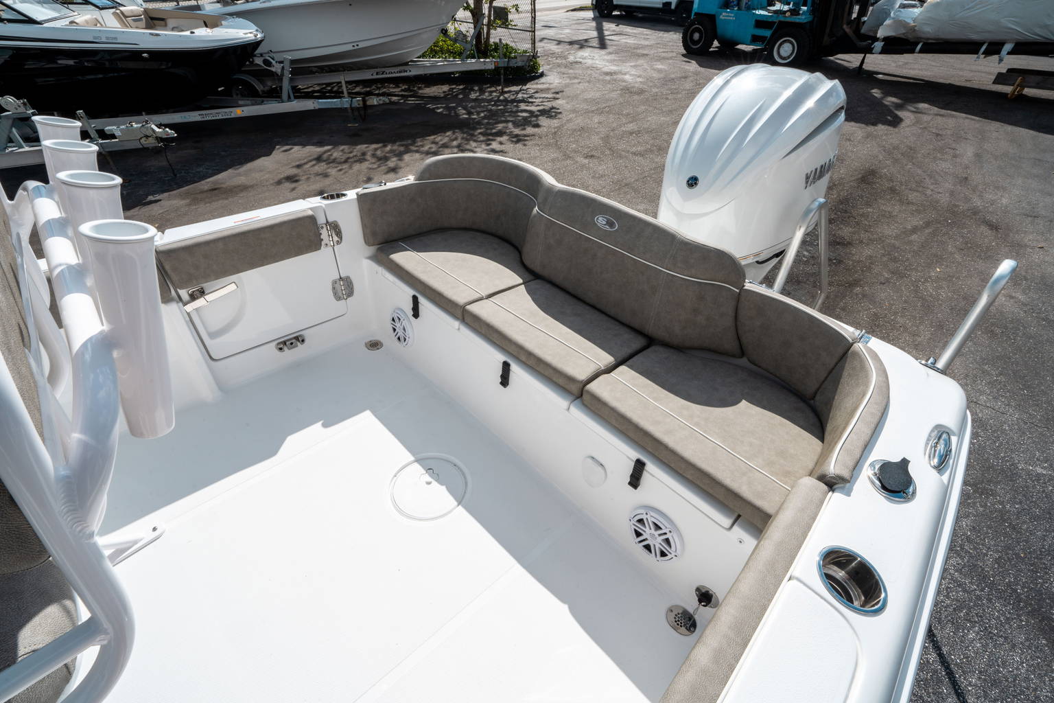 New 2025 Sea Hunt Ultra 235 SE #0029 image 11