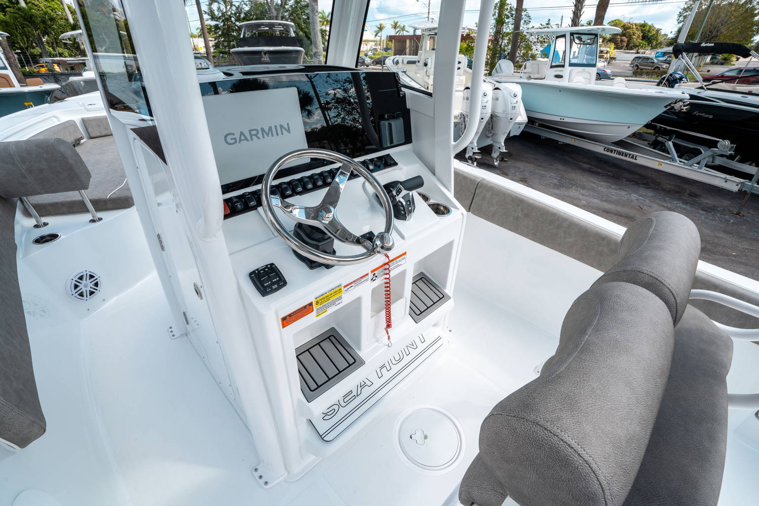New 2025 Sea Hunt Ultra 235 SE #0029 image 17