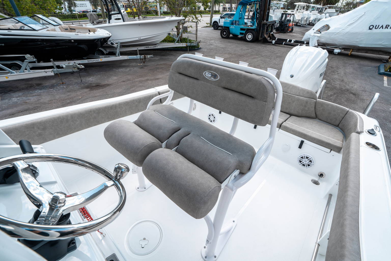 New 2025 Sea Hunt Ultra 235 SE #0029 image 21