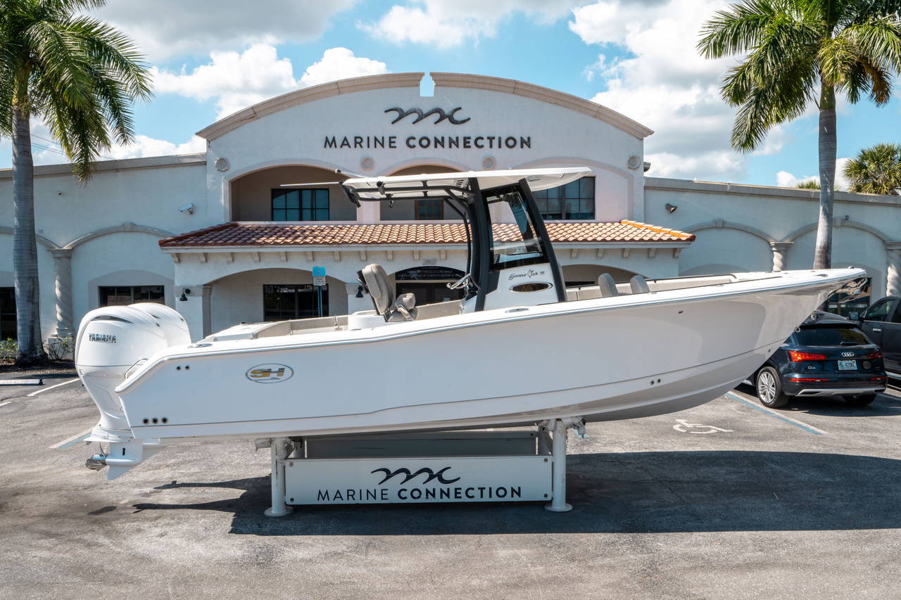 Main image of Sea Hunt Gamefish 25 in Miami, FL