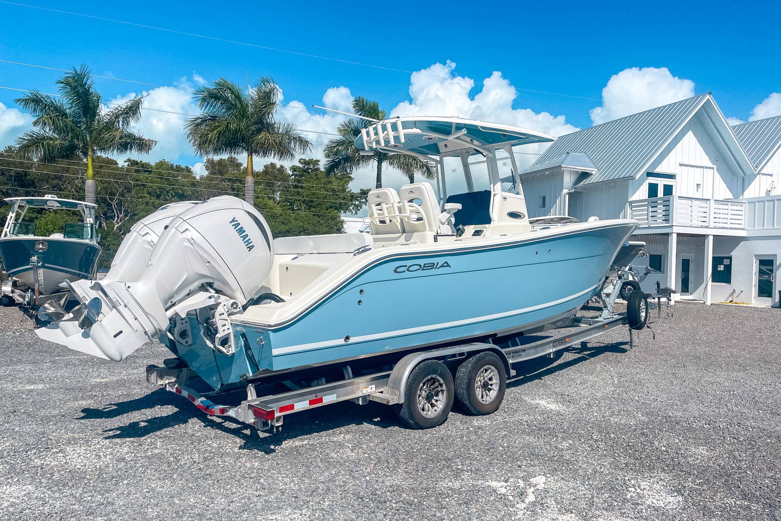 New 2024 Cobia 280 CC #D034 image 2