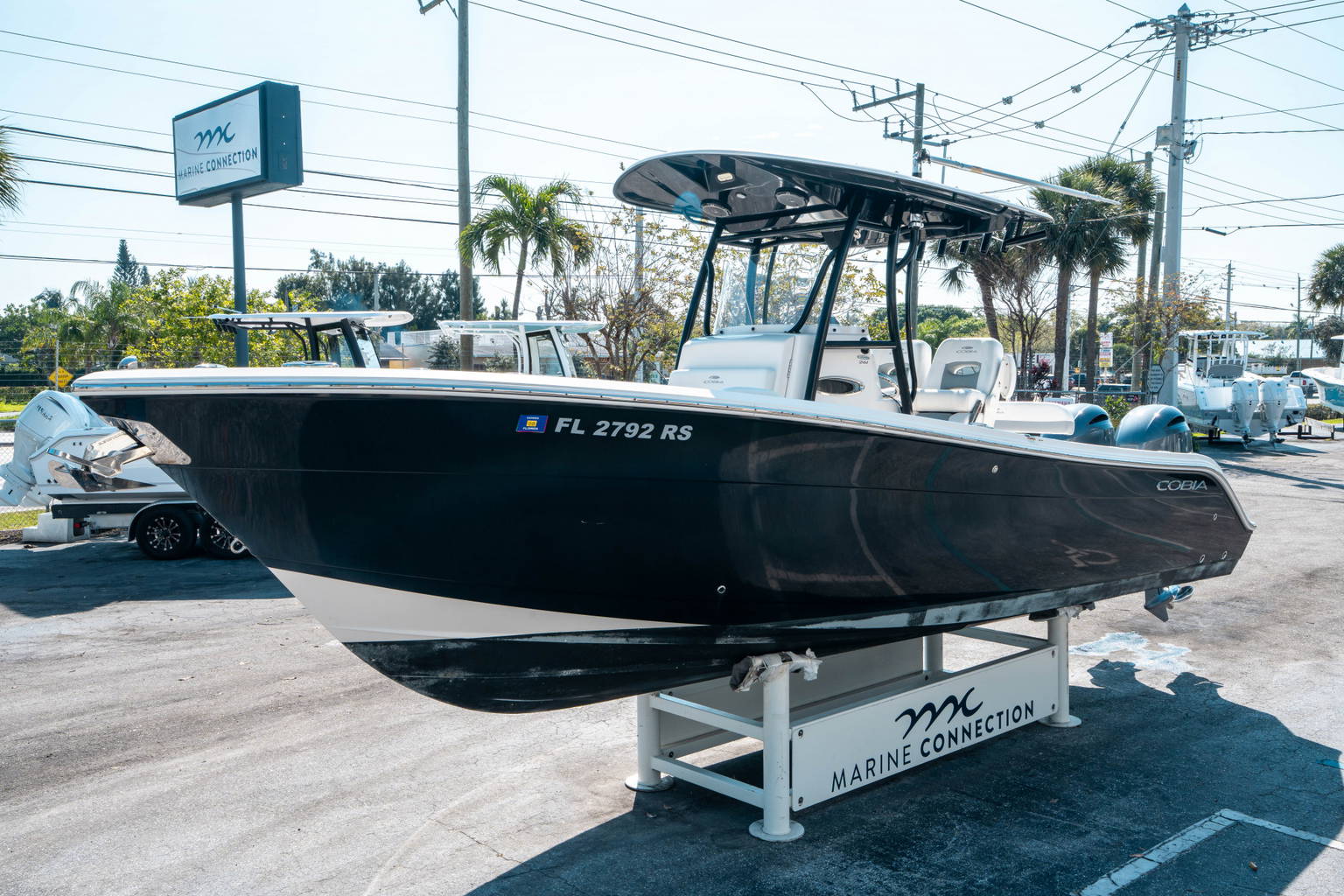 Used 2019 Cobia 261 CC #Y002 image 6