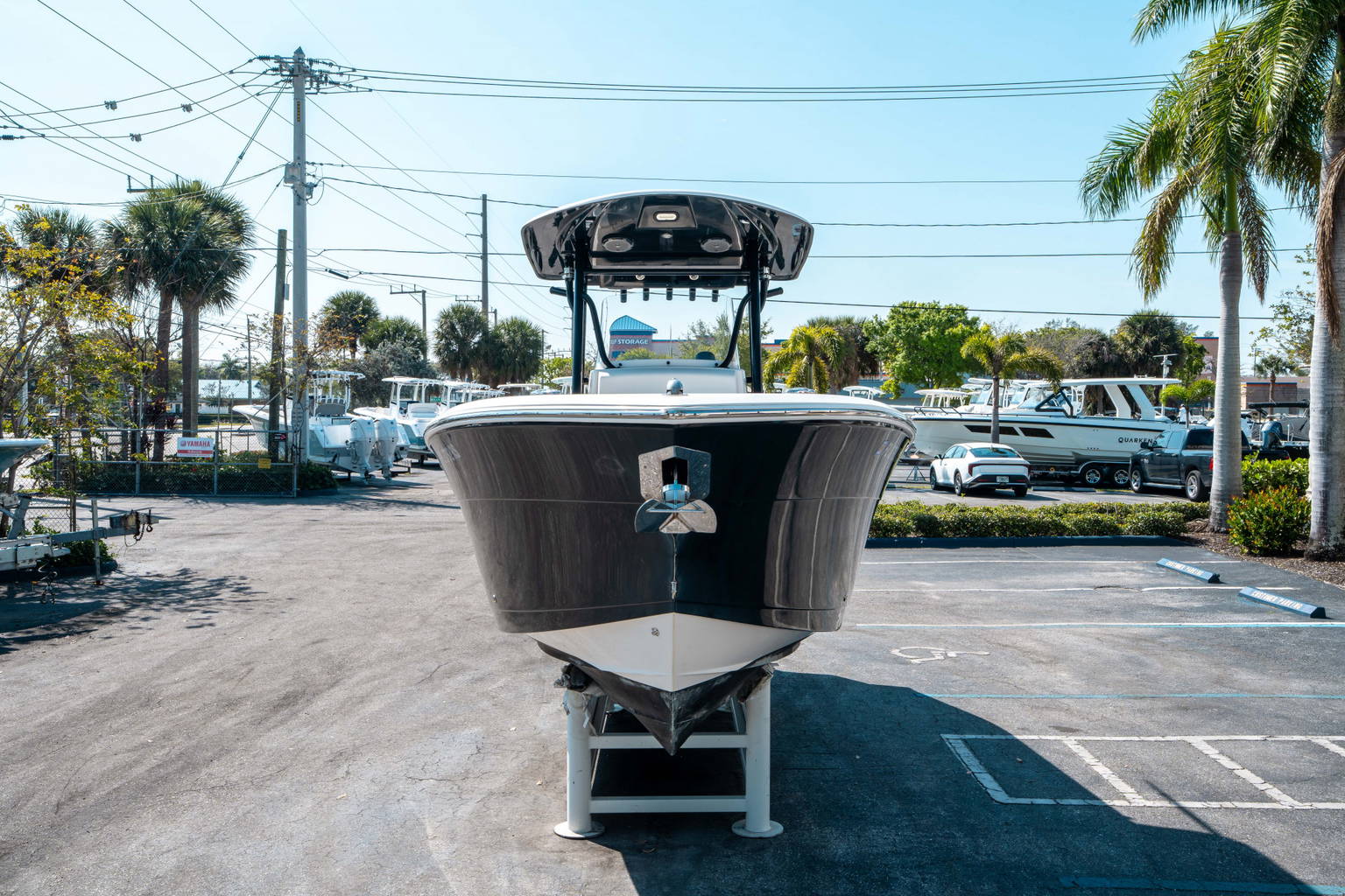 Used 2019 Cobia 261 CC #Y002 image 7