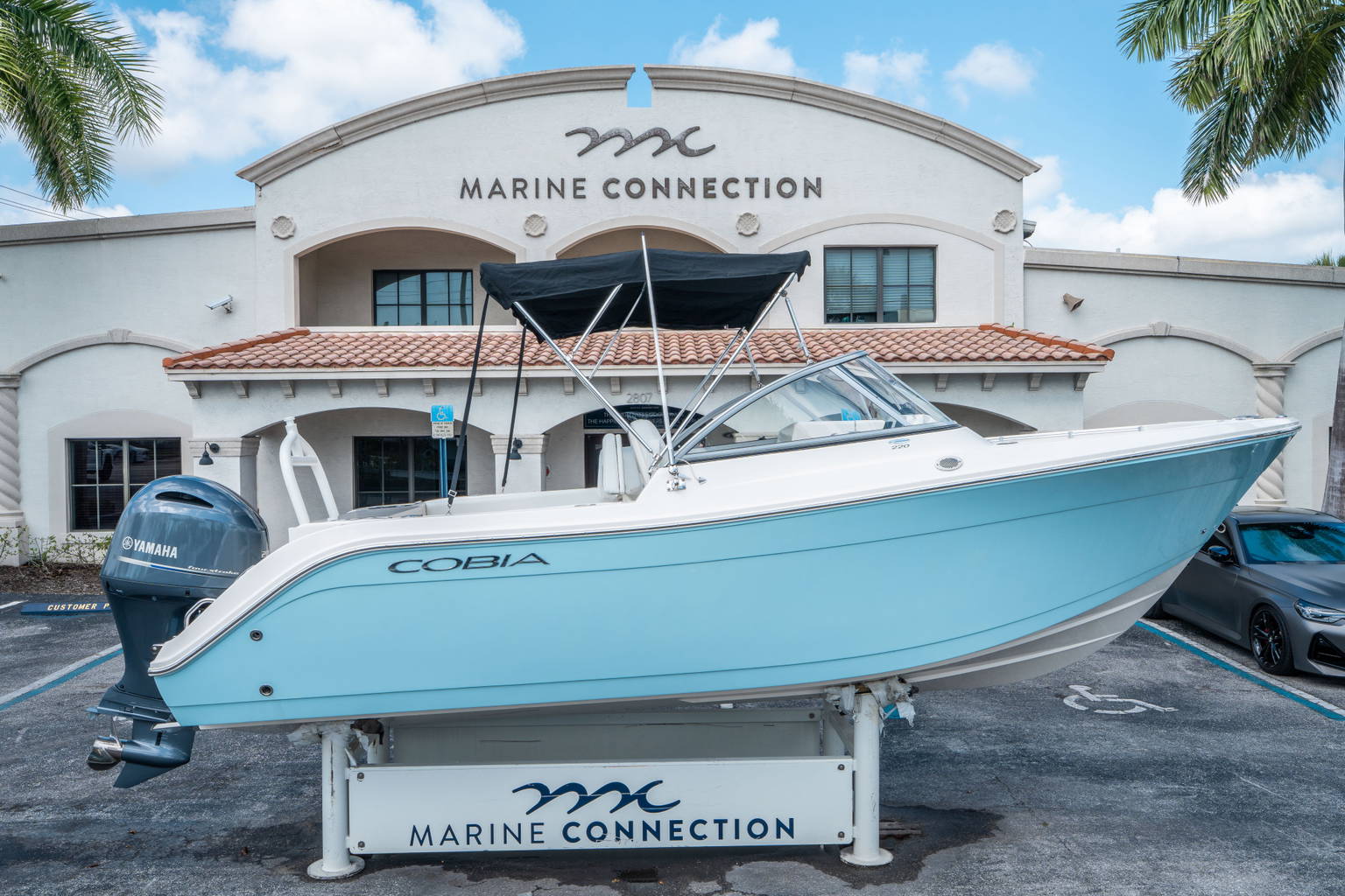 New 2024 Cobia 220 DC #G003 image 1