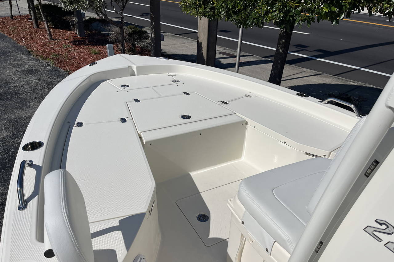 Alternative image of Pathfinder 2200 TRS in Vero Beach, FL