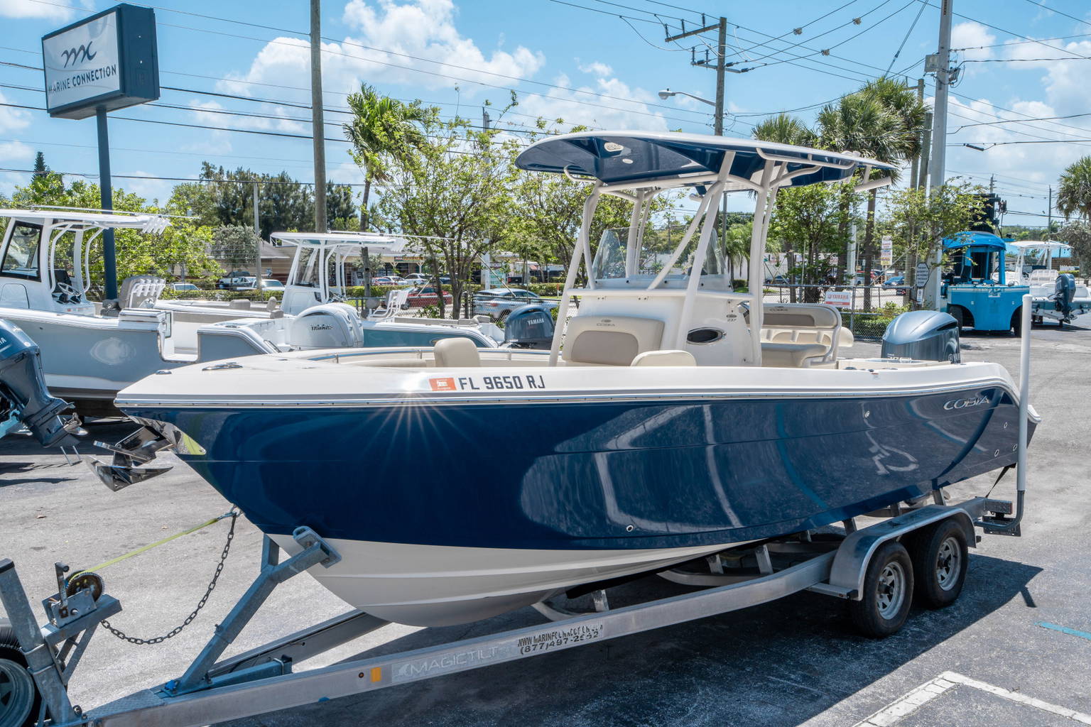 Used 2017 Cobia 237 CC #РО52 image 6