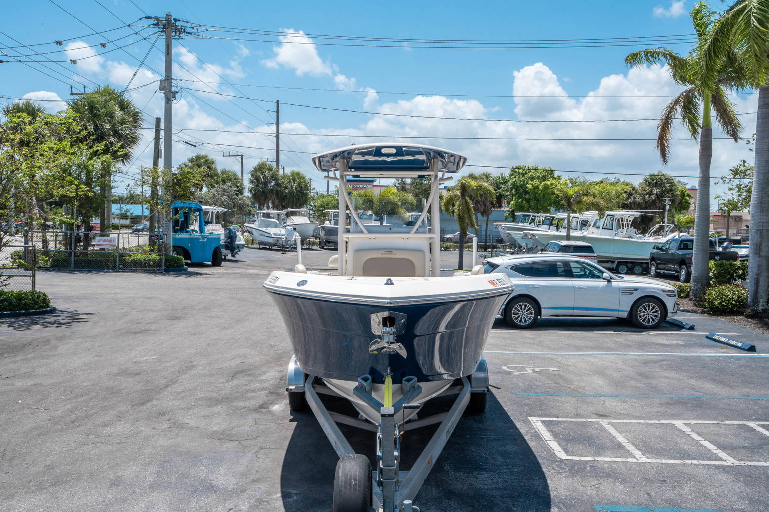 Used 2017 Cobia 237 CC #РО52 image 7
