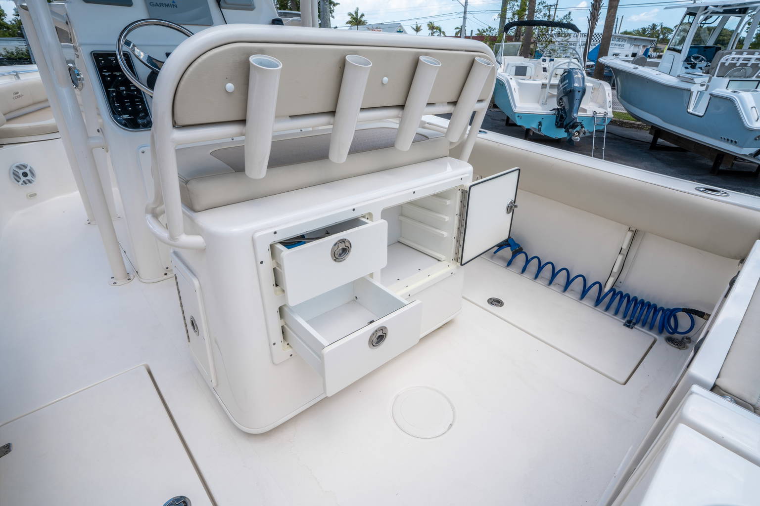 Used 2017 Cobia 237 CC #РО52 image 14