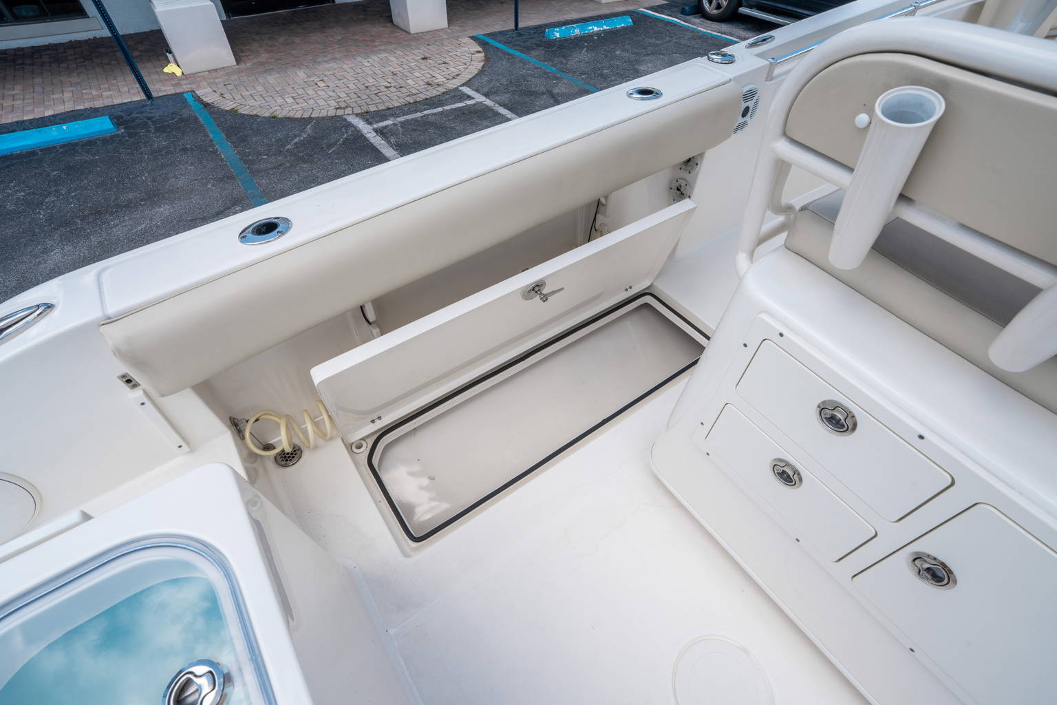 Used 2017 Cobia 237 CC #РО52 image 15