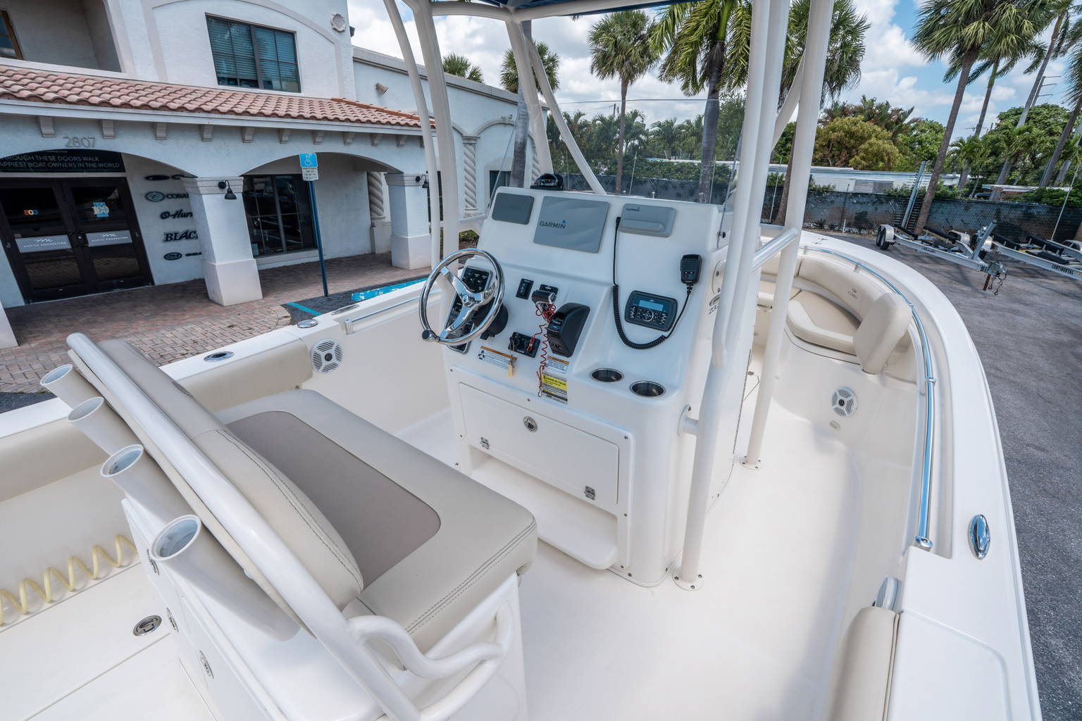 Used 2017 Cobia 237 CC #РО52 image 18
