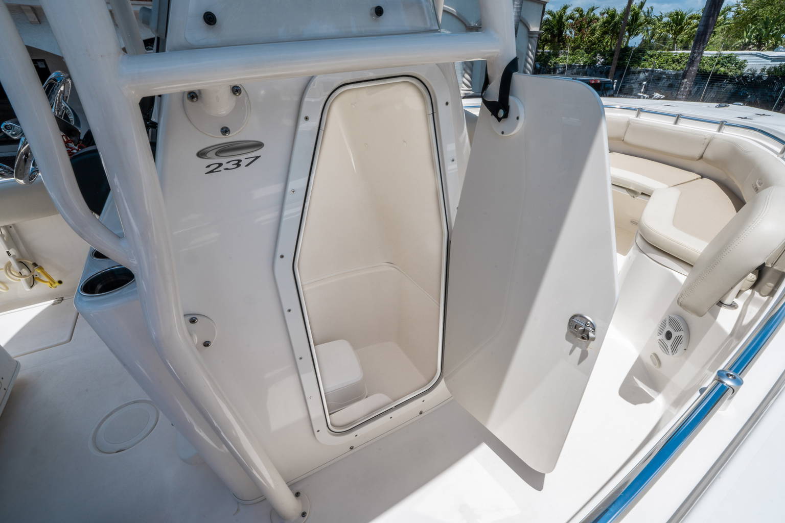 Used 2017 Cobia 237 CC #РО52 image 25