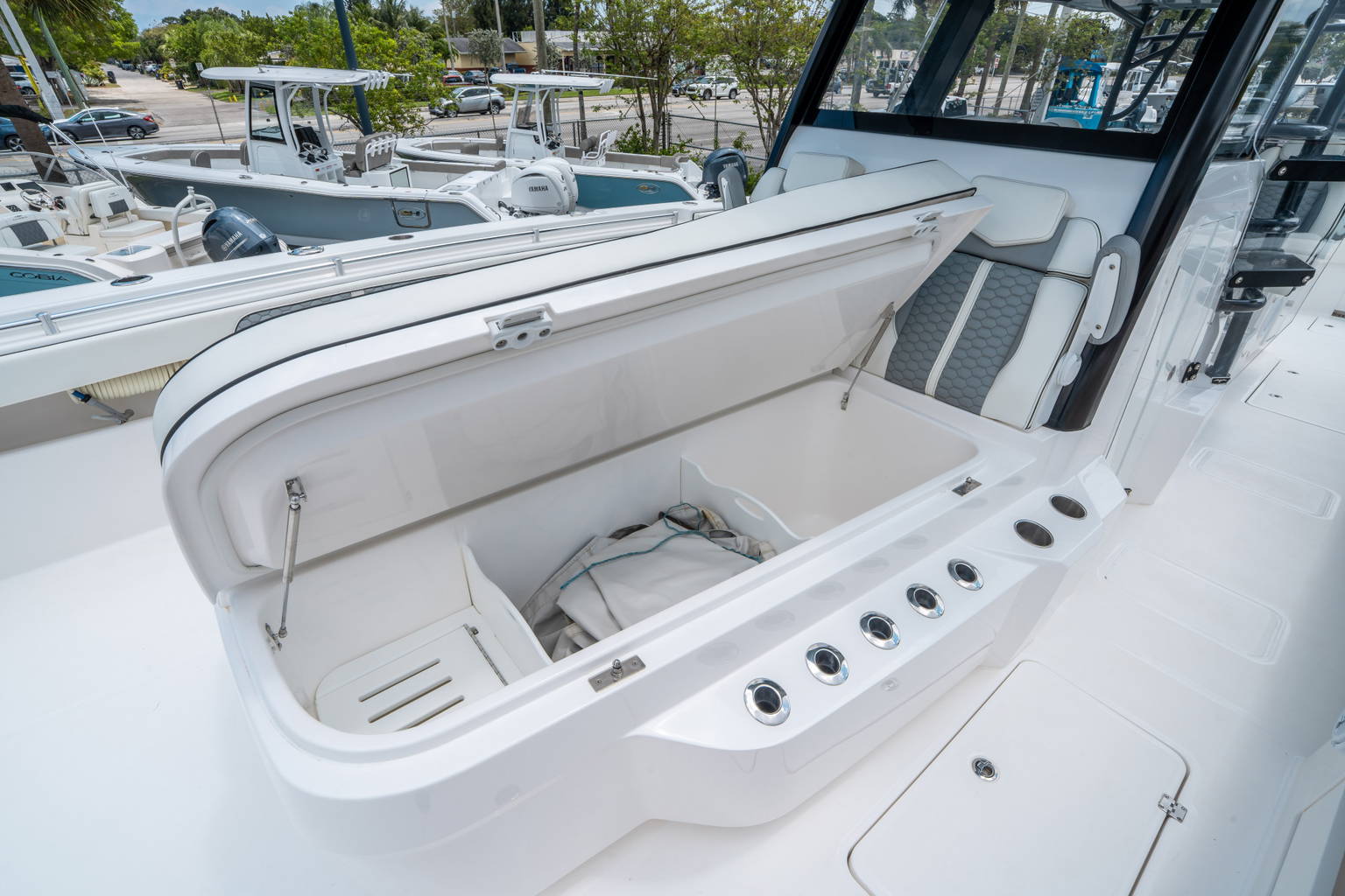 Used 2022 Invincible 40 Catamaran #0264 image 55