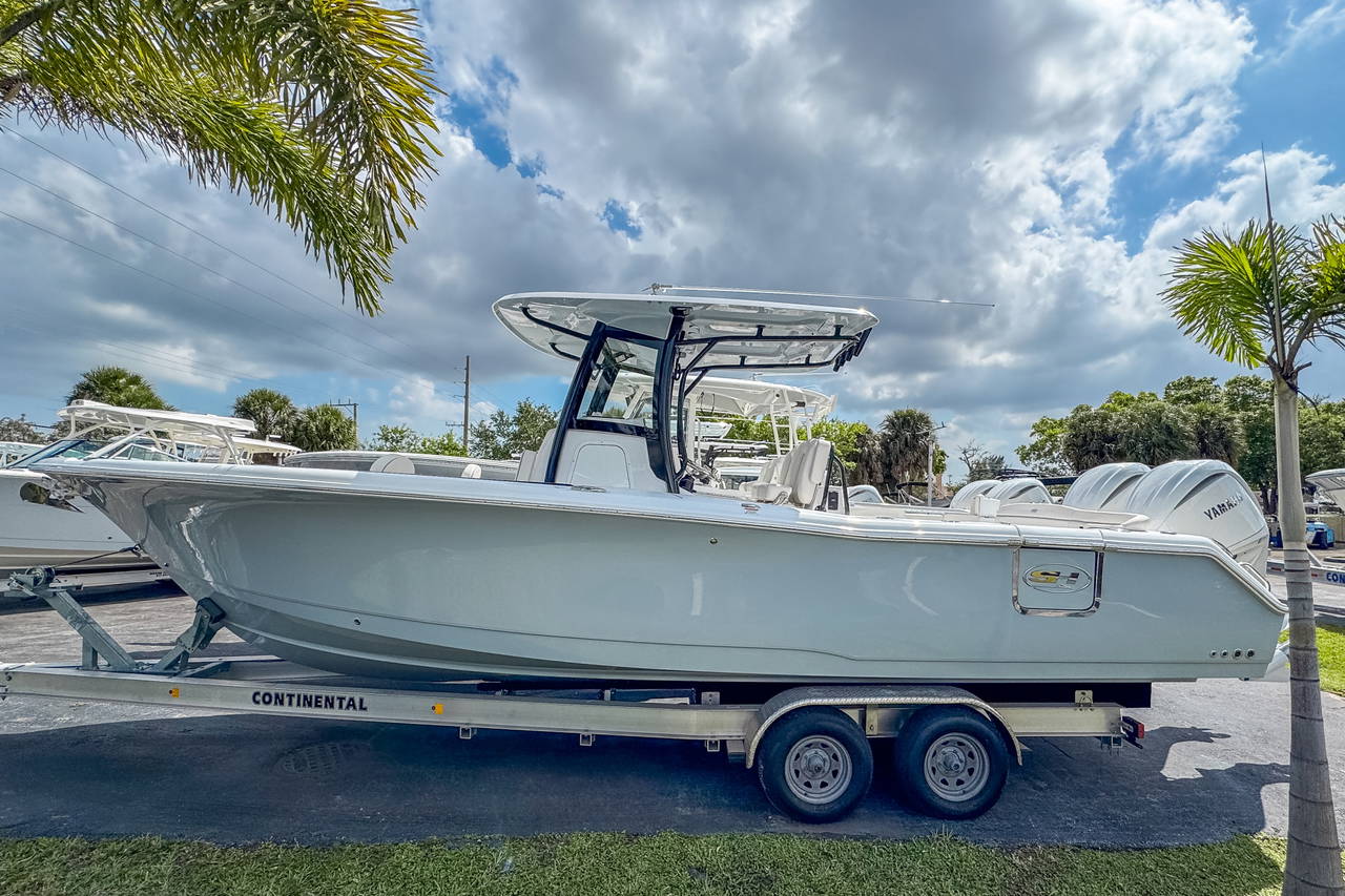 Main image of Sea Hunt Ultra 305 SE in West Palm Beach, FL