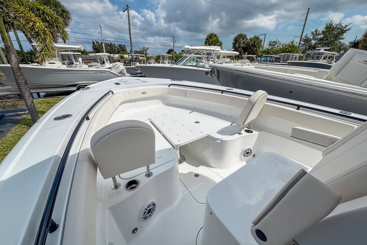 New 2025 Sea Hunt Ultra 305 SE #0090 image 11