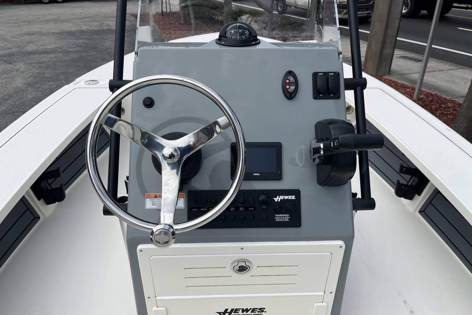 New 2025 Hewes Redfisher 16 #E010 image 11