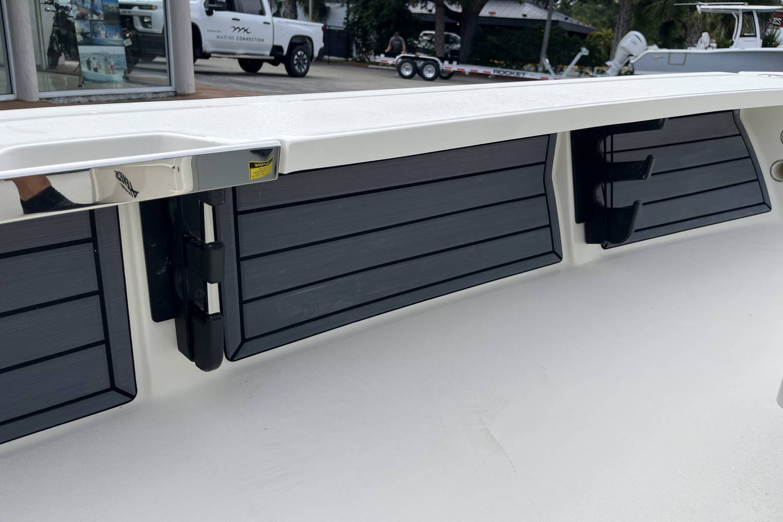 New 2025 Hewes Redfisher 16 #E010 image 29