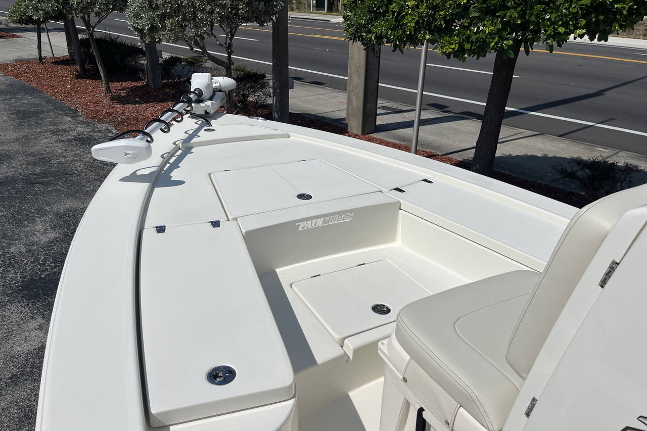 Alternative image of Pathfinder 2300 HPS in Vero Beach, FL