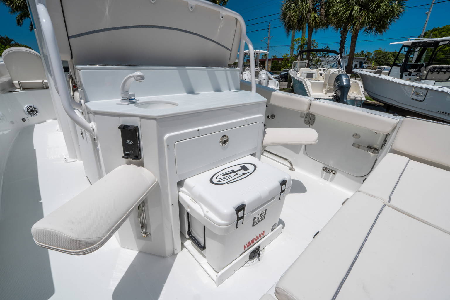 New 2025 Sea Hunt Ultra 255 SE #0197 image 16