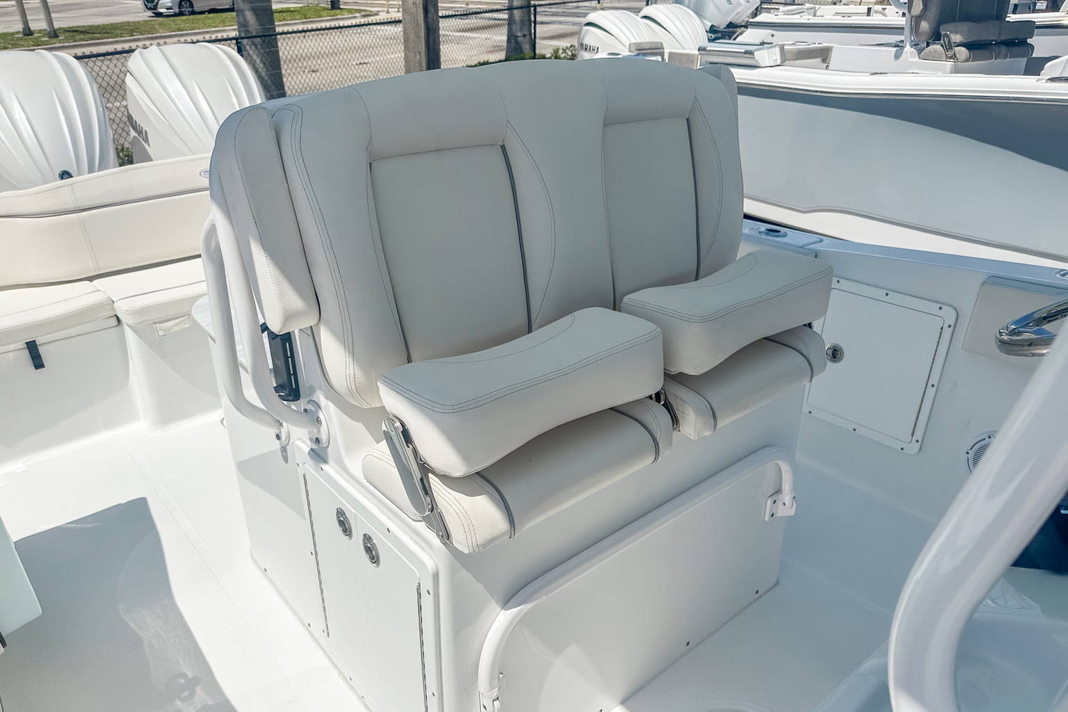 New 2025 Sea Hunt Ultra 305 SE #0078 image 18